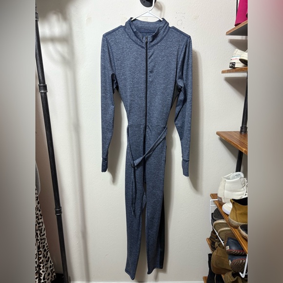 Offline by Aerie Chillside
Warmup Base Layer Jumpsuit XL - Picture 2 of 4